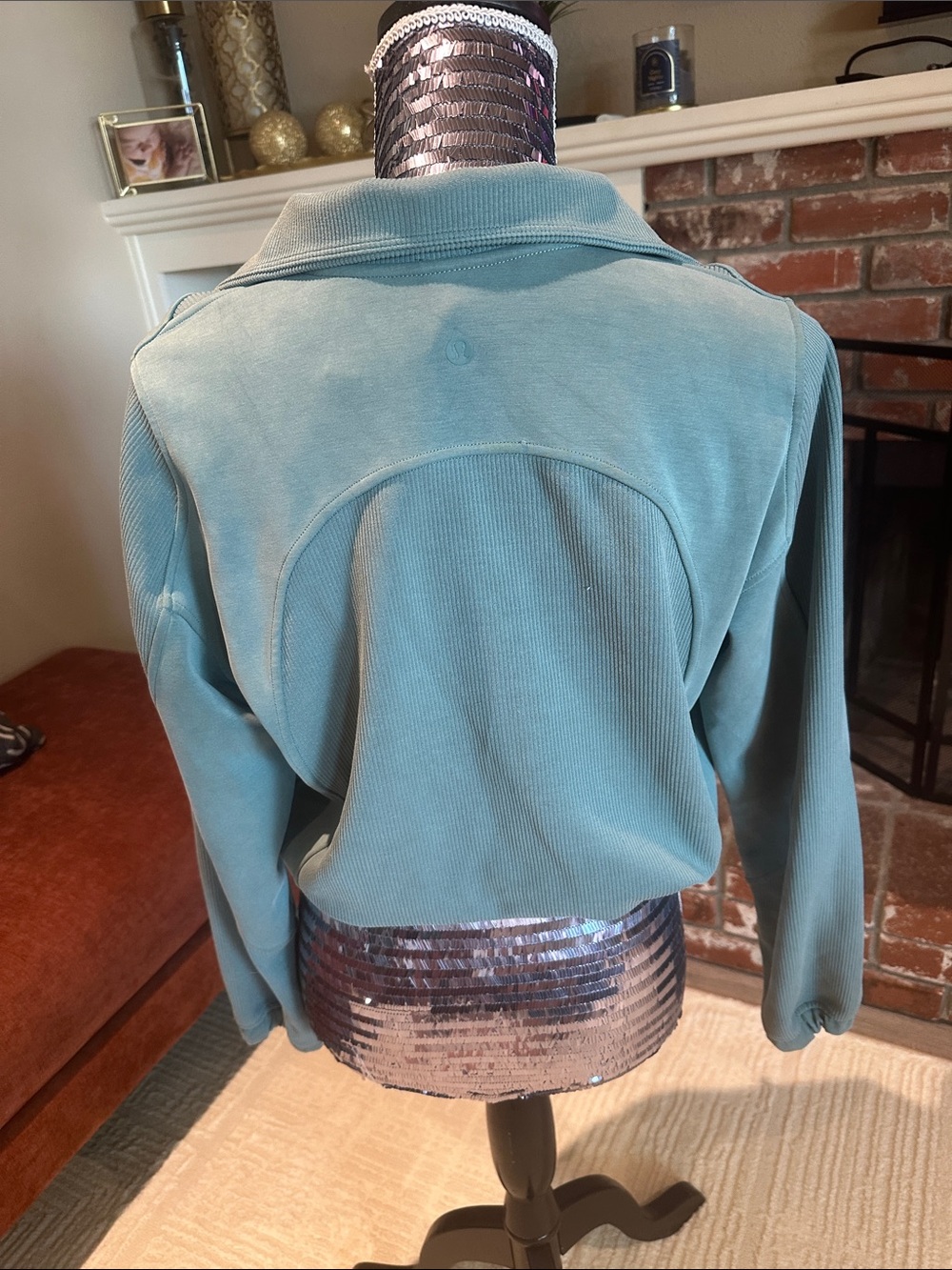 lululemon athletica Coastal Sage Green Half-Zip Pullover - Picture 3 of 10